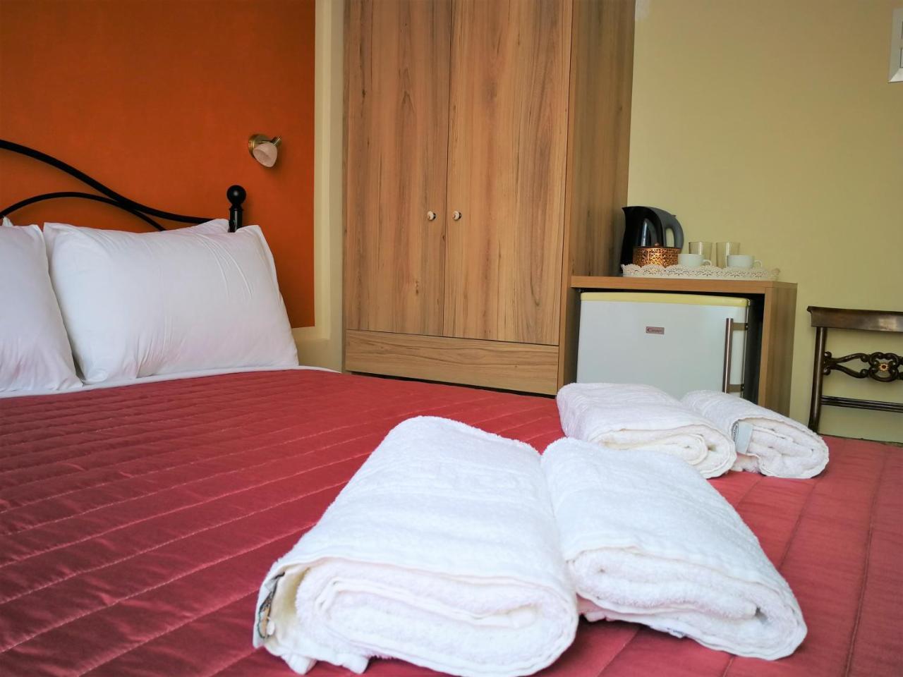 Apollon Hotel Chania  Bagian luar foto